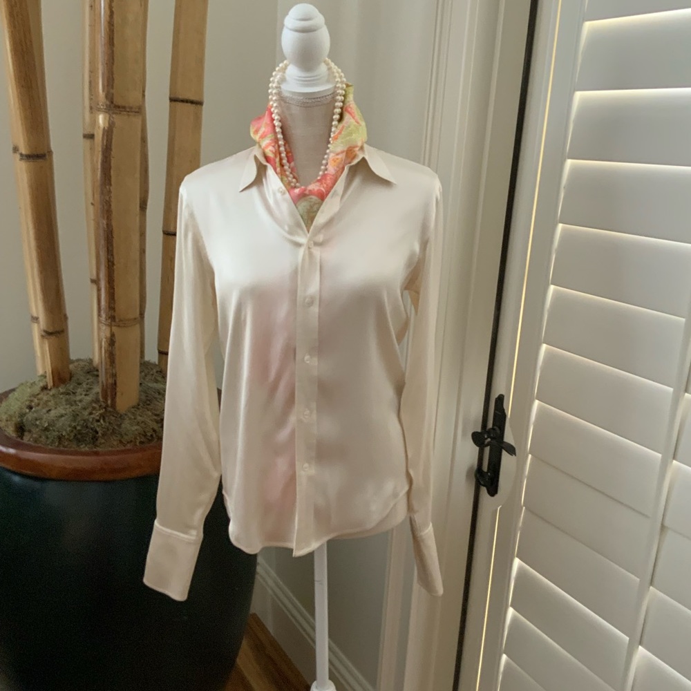 Gorgeous Ralph Lauren Black Label Silk Blouse